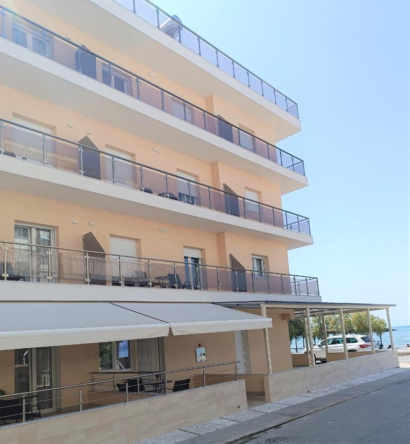 Navarino Luxe Suites With Sea View Peraia (Thessaloniki) Exterior foto